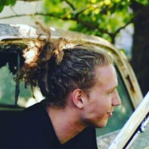 Meet your Posher, Eli